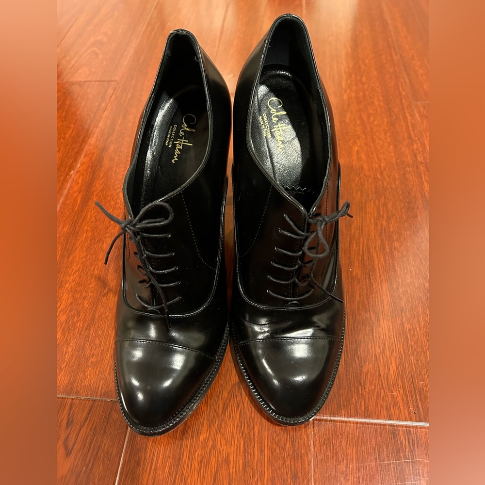 COLE HAAN lace up black heels